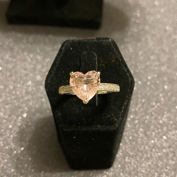 RING SiZE 10 - Picture 1 of 6